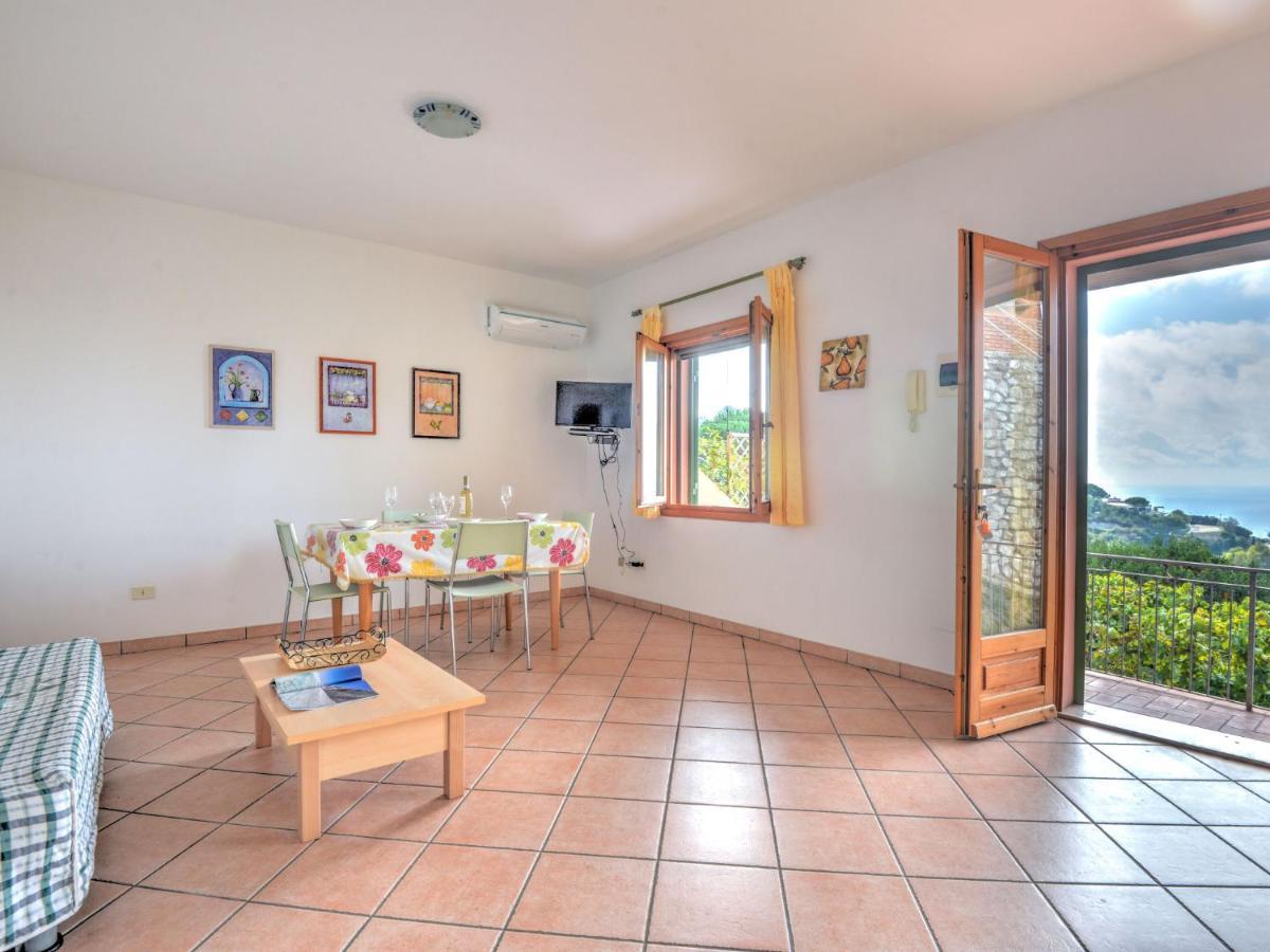 Apartment Giulia-1 By Interhome カポリーヴェリ エクステリア 写真